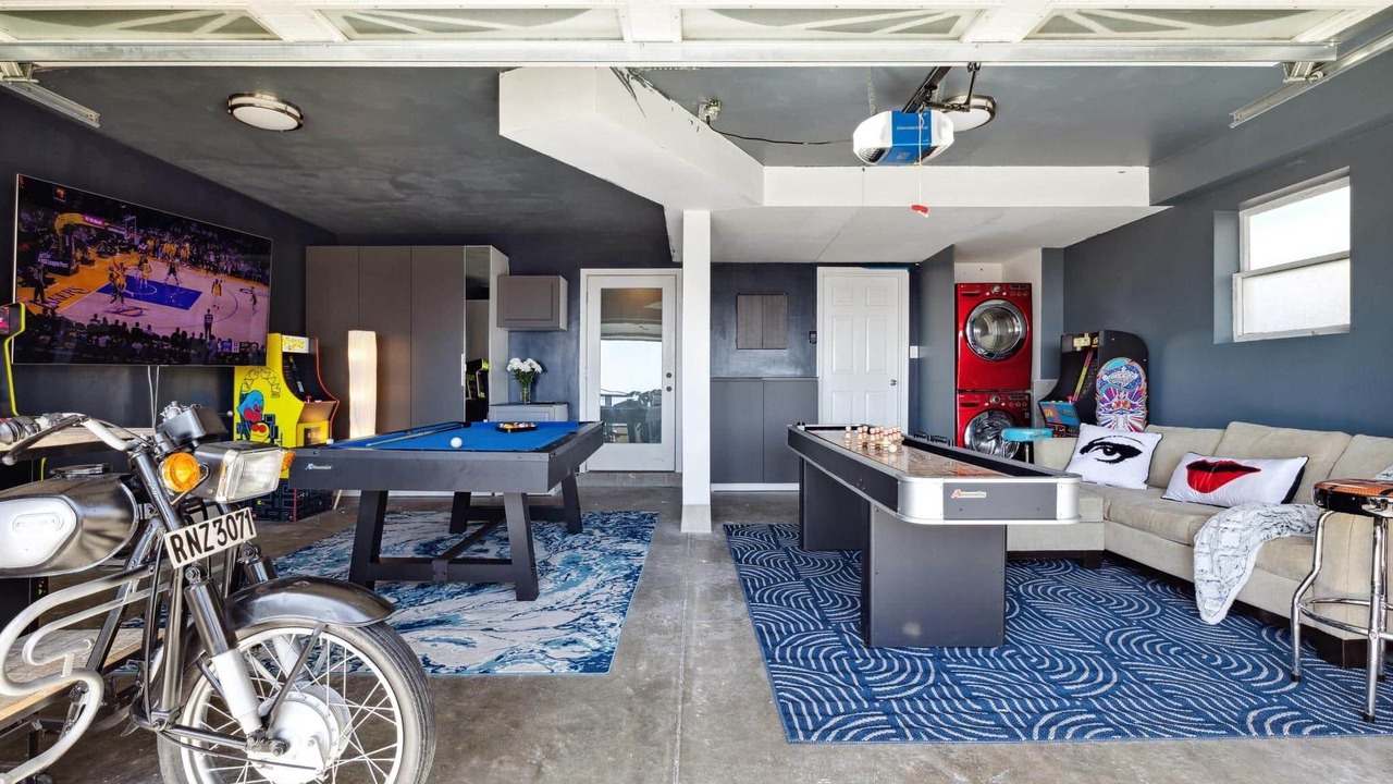 Photo of Bedroom in Westlake