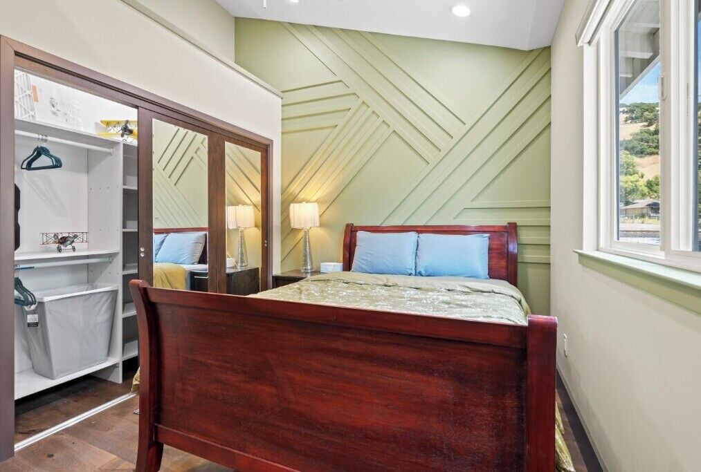 Photo of Bedroom in Fremont