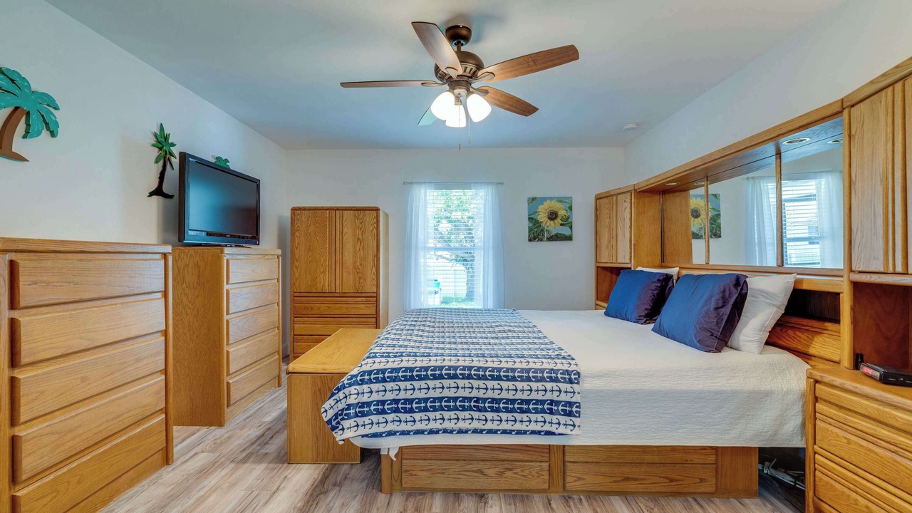 Photo of Bedroom in Burnt Store