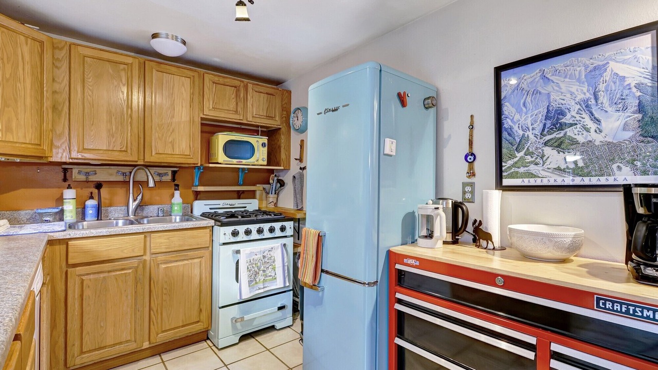 Photo of Kitchen in Alyeska