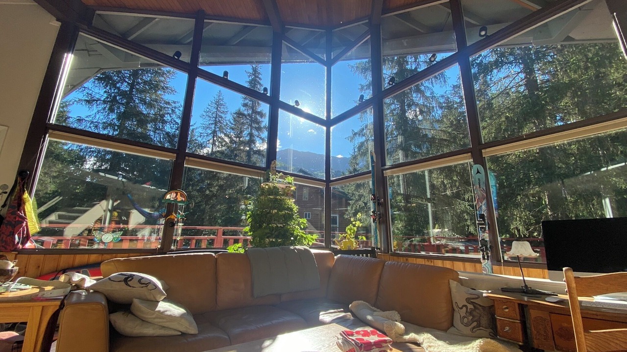 Photo of Livingroom in Alyeska
