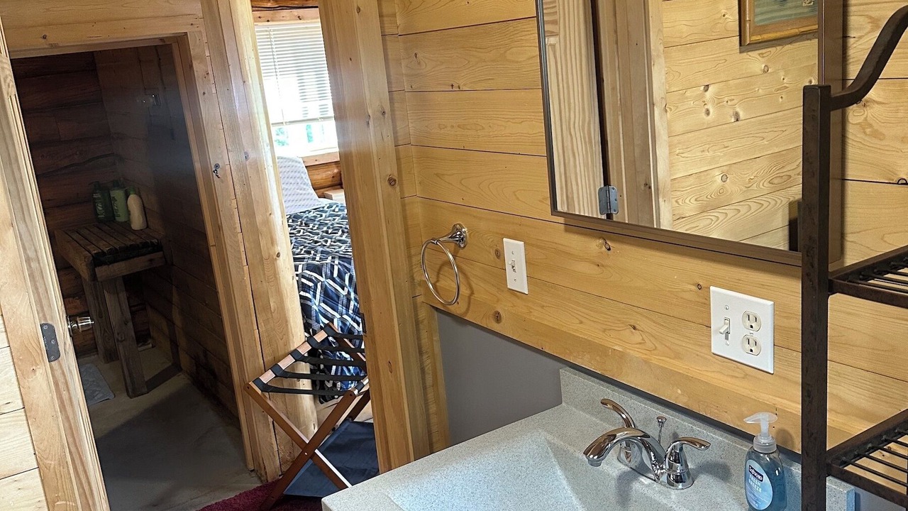 Photo of Bathroom in Tok