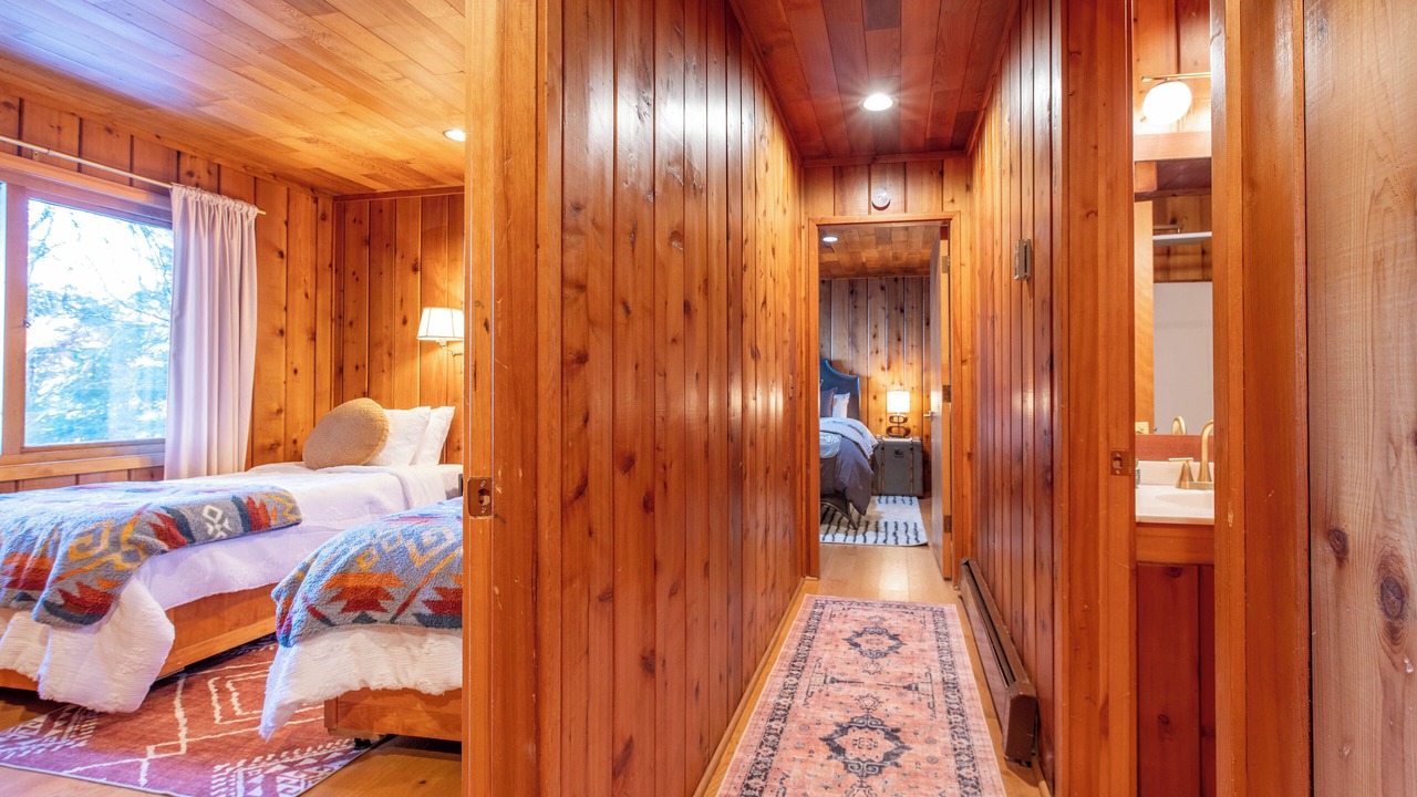 Photo of Bedroom in Ketchikan