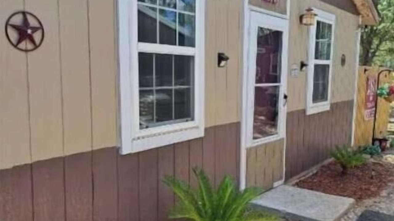 Photo of Outdoor in Franklin Estates