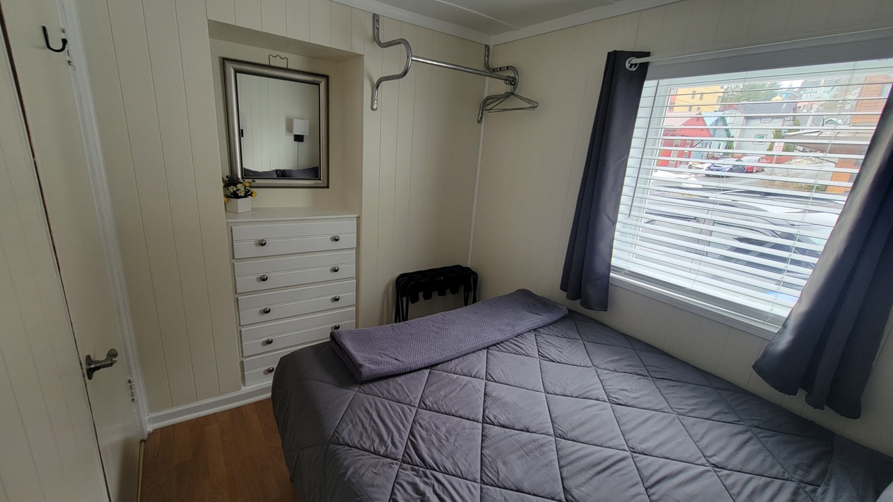 Photo of Bedroom in Downtown Juneau
