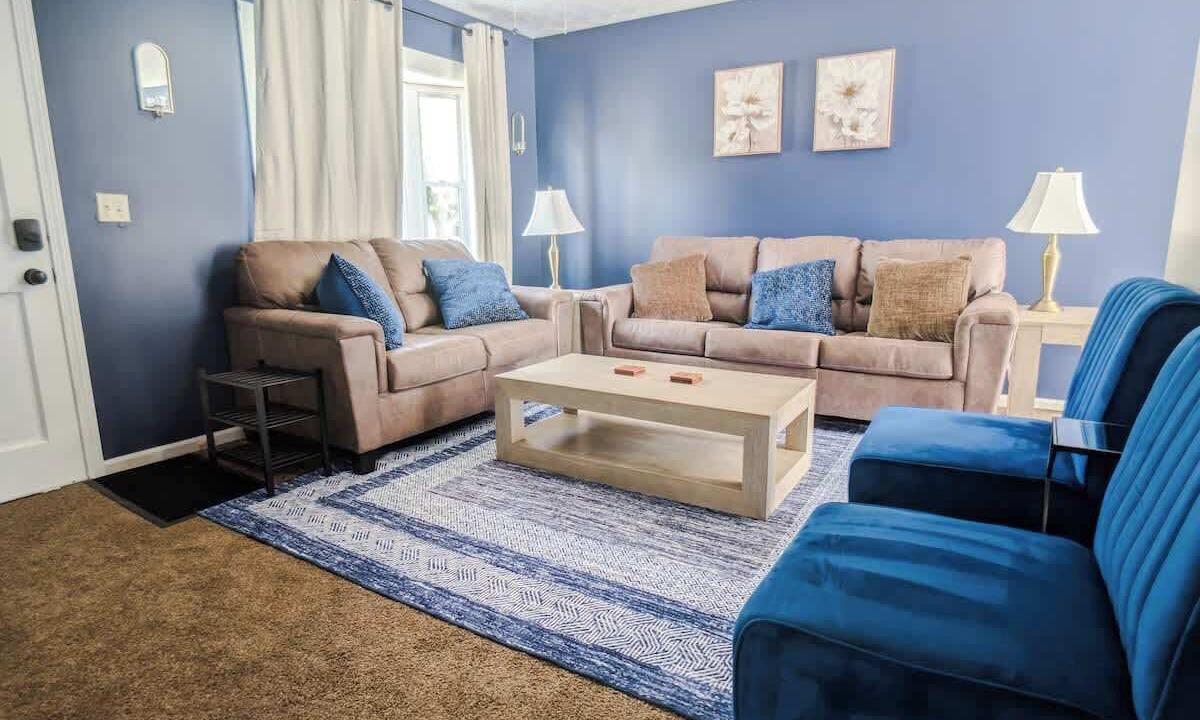 Photo of Livingroom in Johnstown