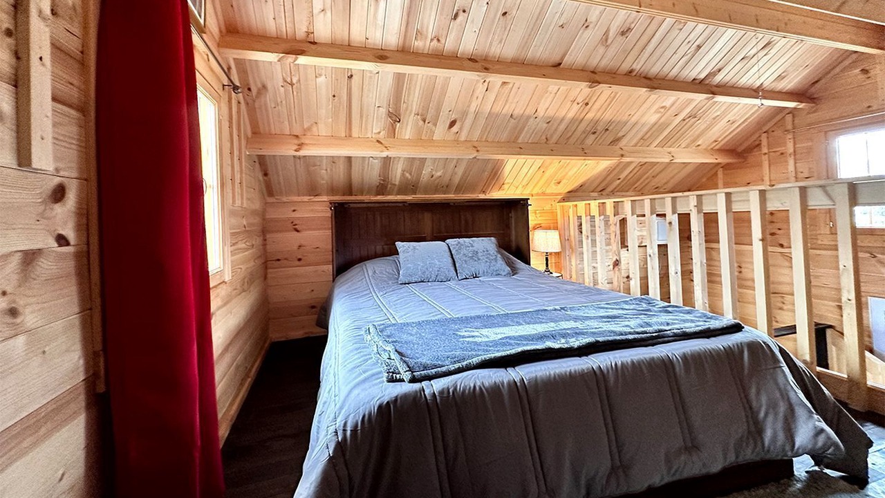 Photo of Bedroom in Denali