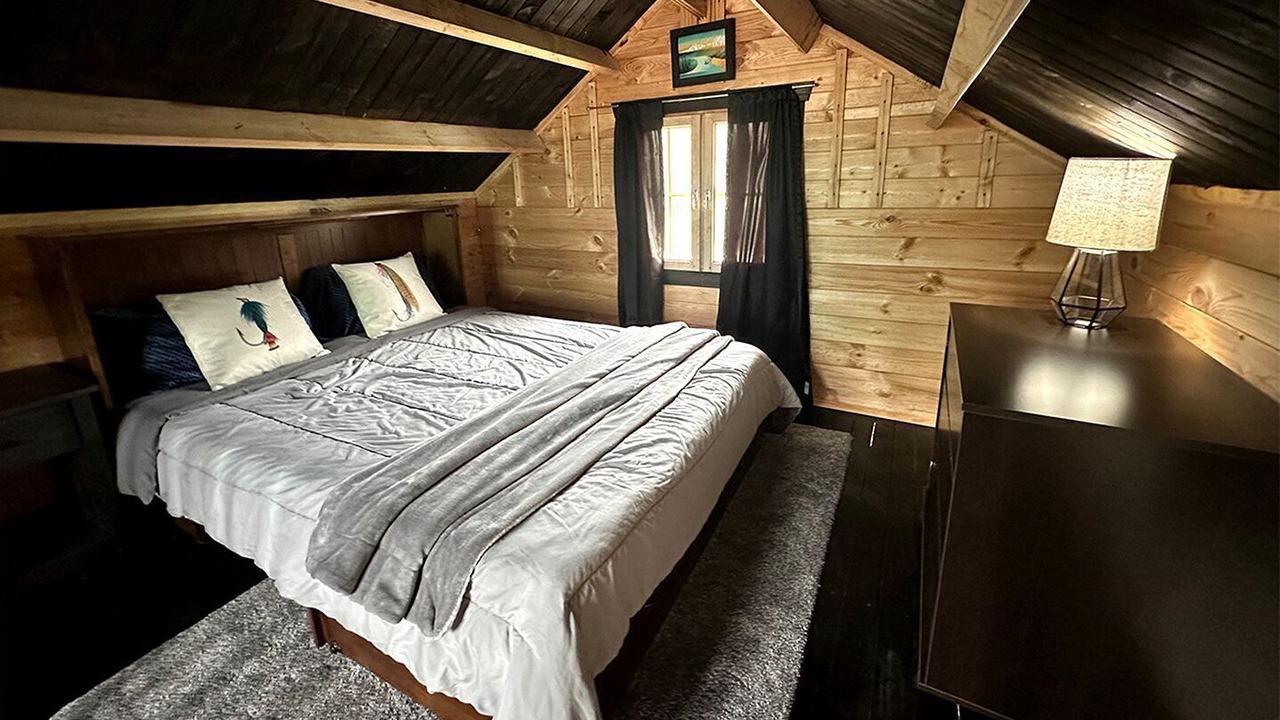 Photo of Bedroom in Denali