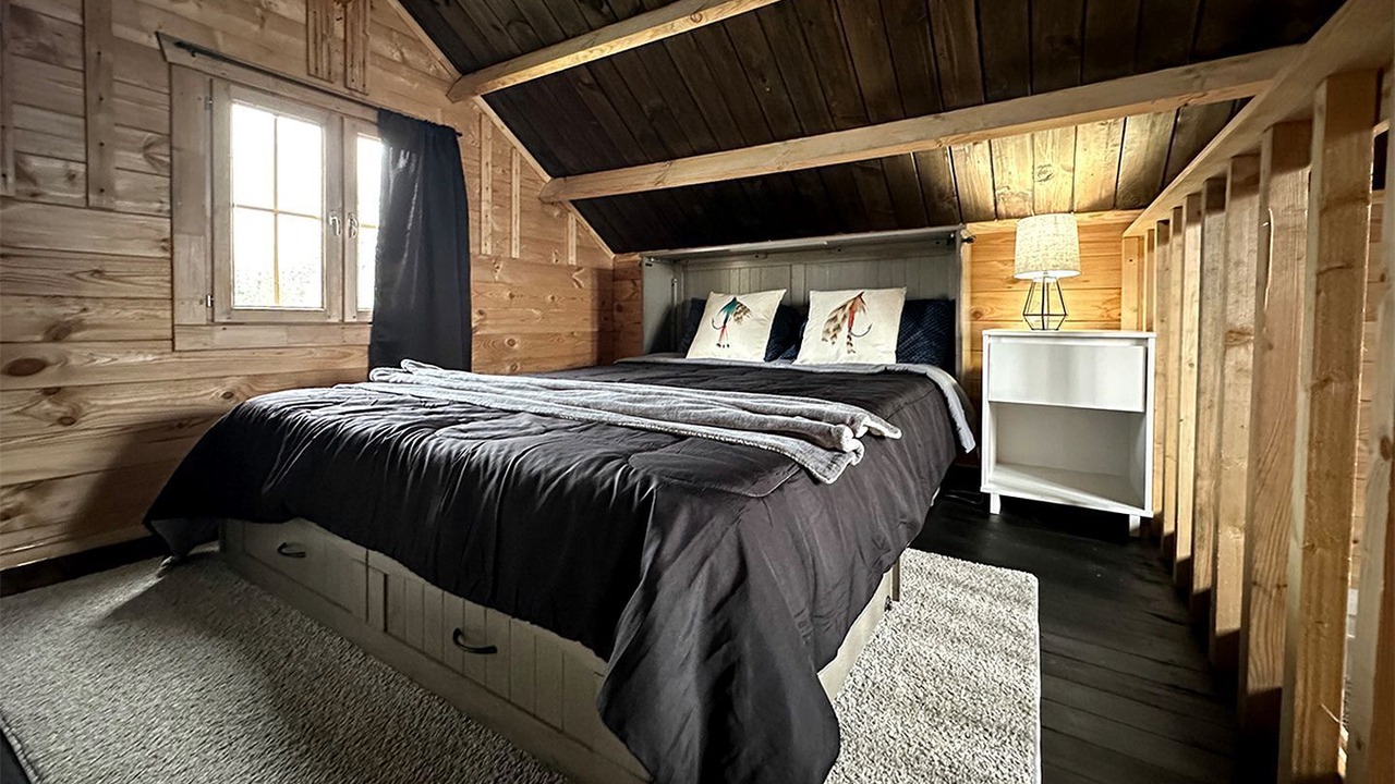 Photo of Bedroom in Denali