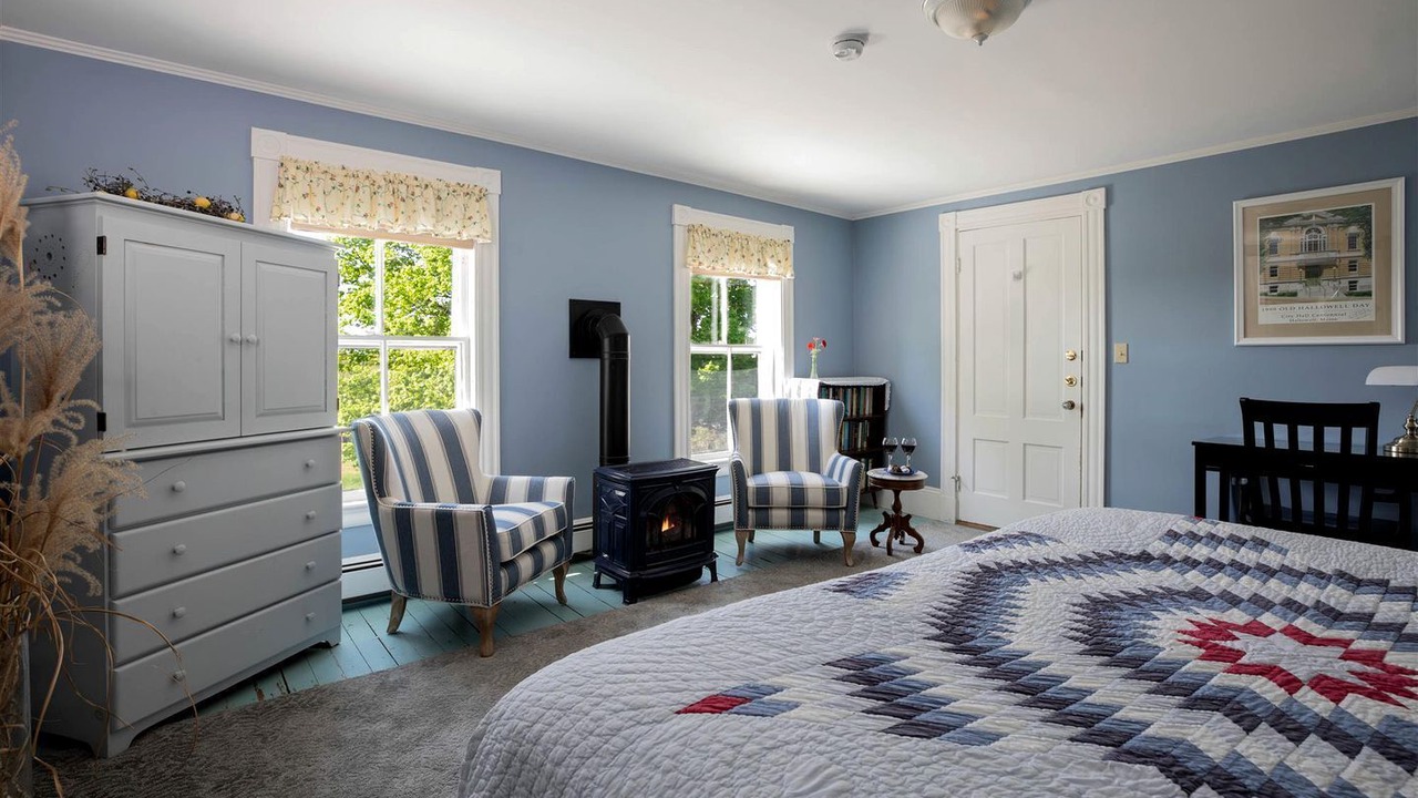Photo of Bedroom in Hallowell