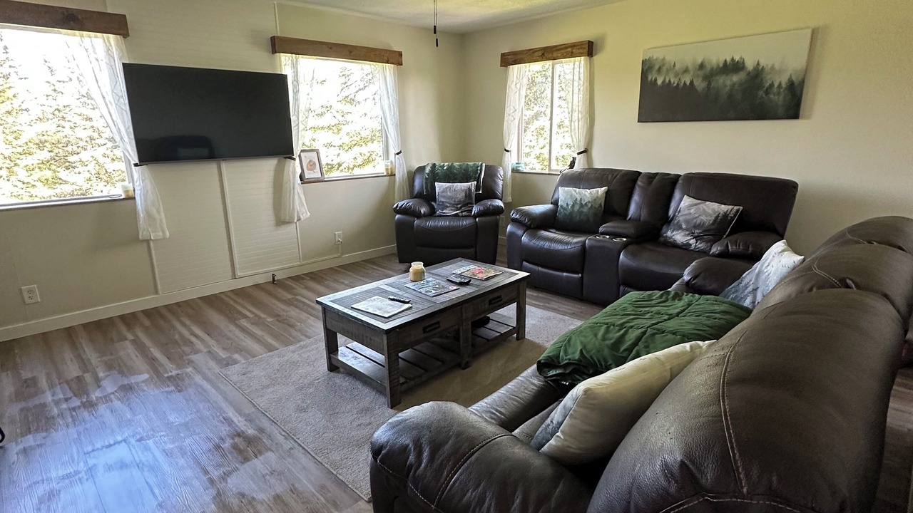 Photo of Livingroom in Ninilchik