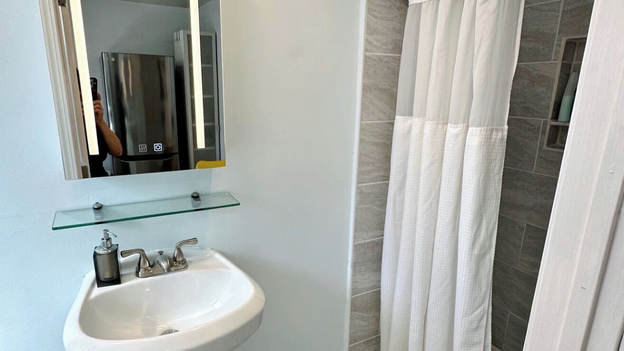 Photo of Bathroom in El Cerrito