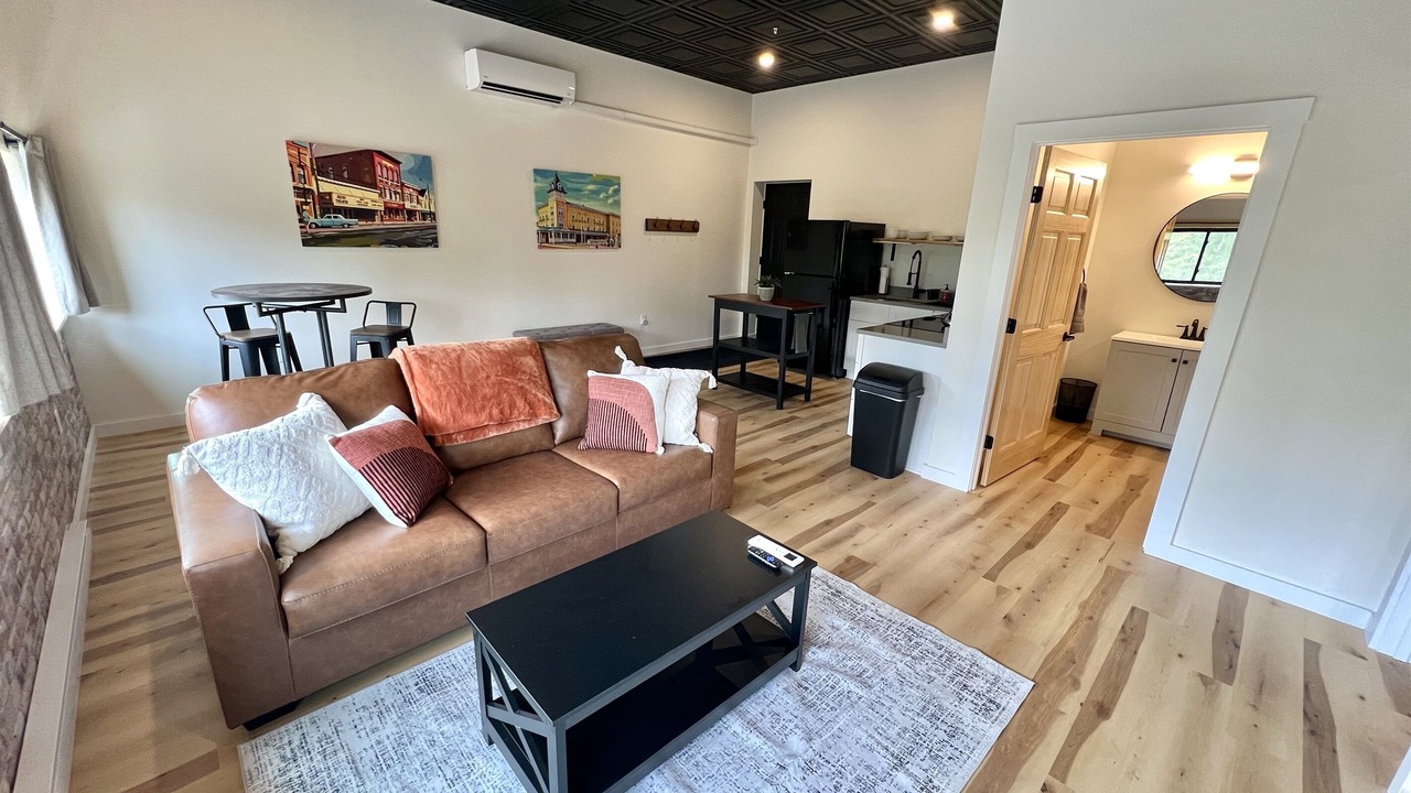 Photo of Livingroom in Pittsfield