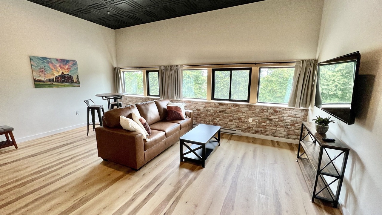 Photo of Livingroom in Pittsfield