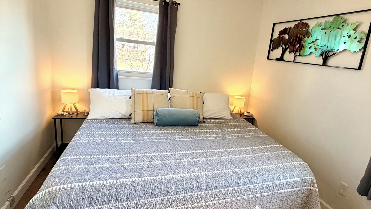 Photo of Bedroom in Gahanna