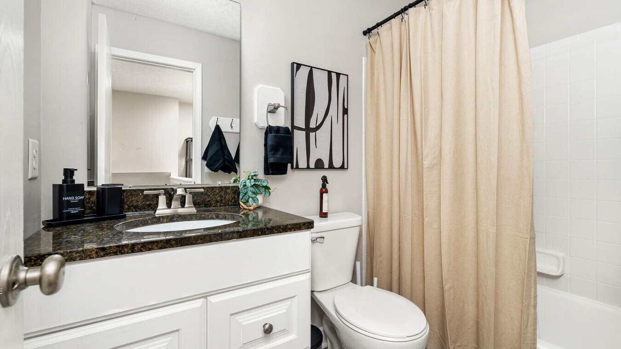 Photo of Bathroom in Polaris