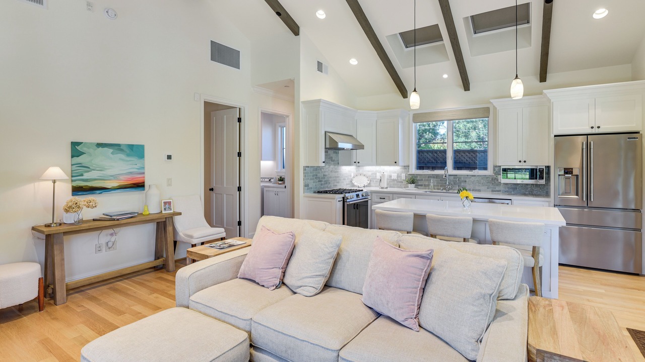 Photo of Livingroom in Monte Sereno
