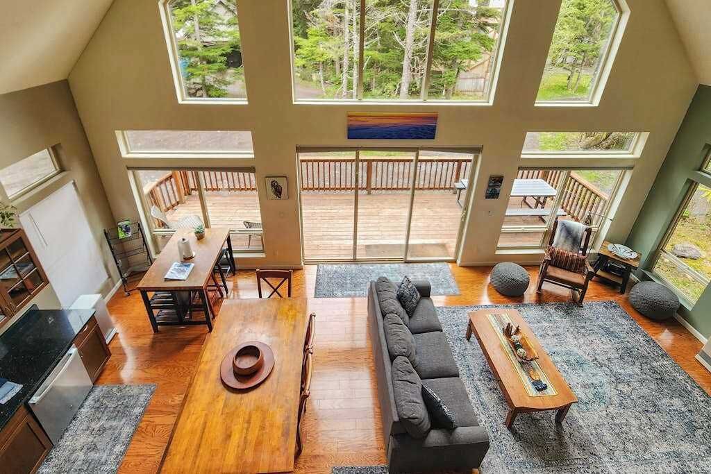 Photo of Livingroom in Girdwood