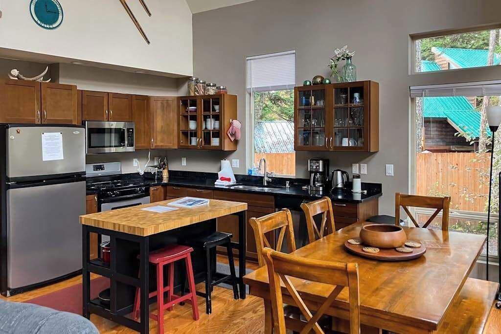 Photo of Kitchen in Girdwood