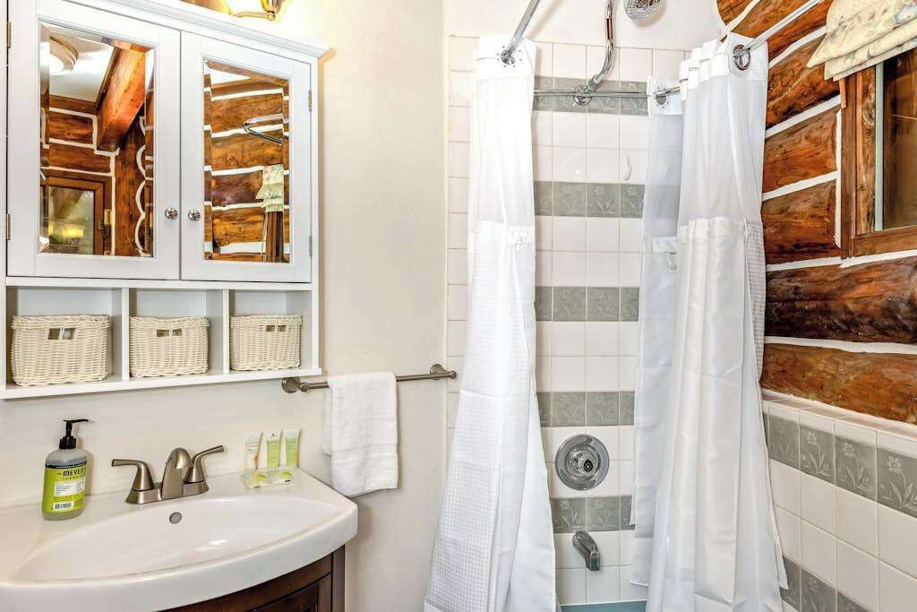 Photo of Bathroom in Girdwood