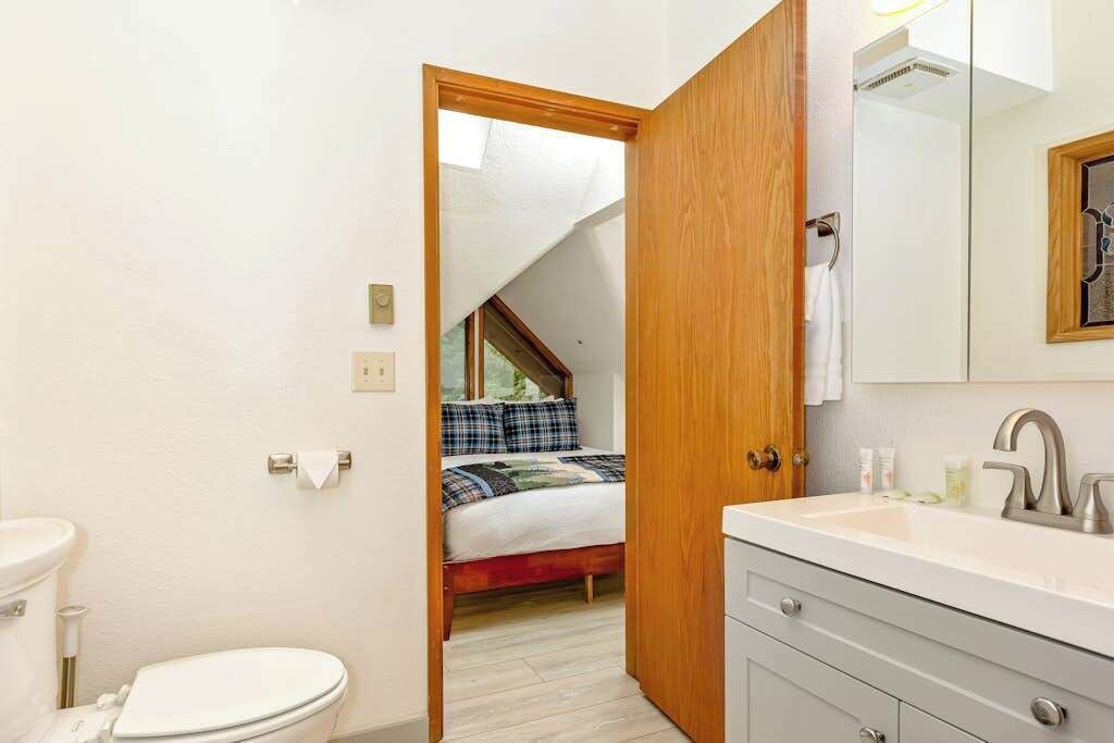 Photo of Bathroom in Girdwood