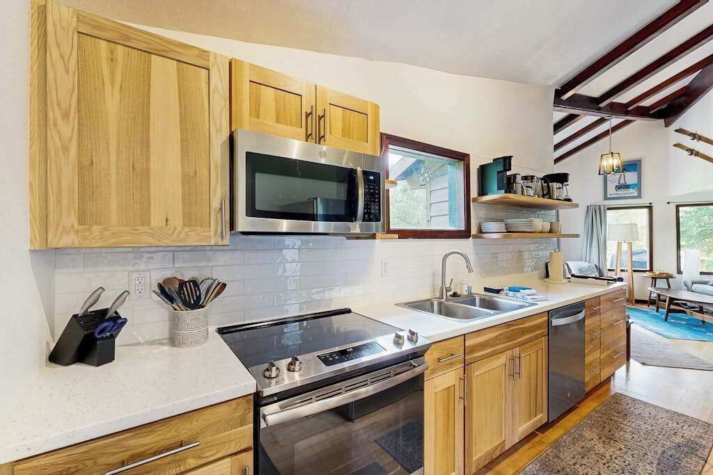 Photo of Kitchen in Girdwood