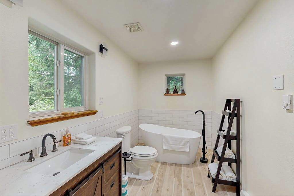 Photo of Bathroom in Girdwood