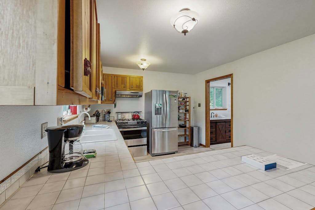 Photo of Kitchen in Girdwood