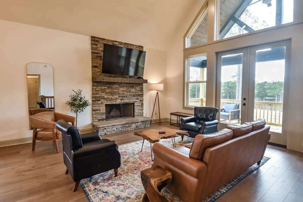 Photo of Livingroom in Ellijay