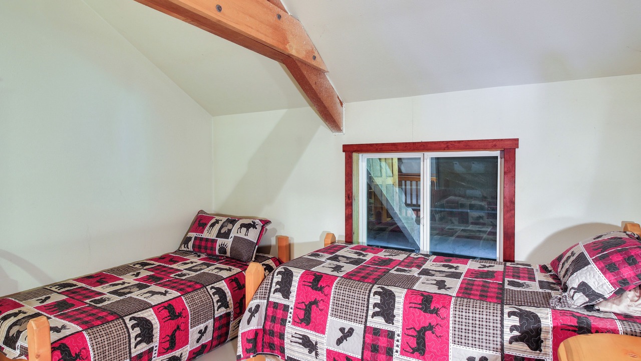 Photo of Bedroom in Coffman Cove