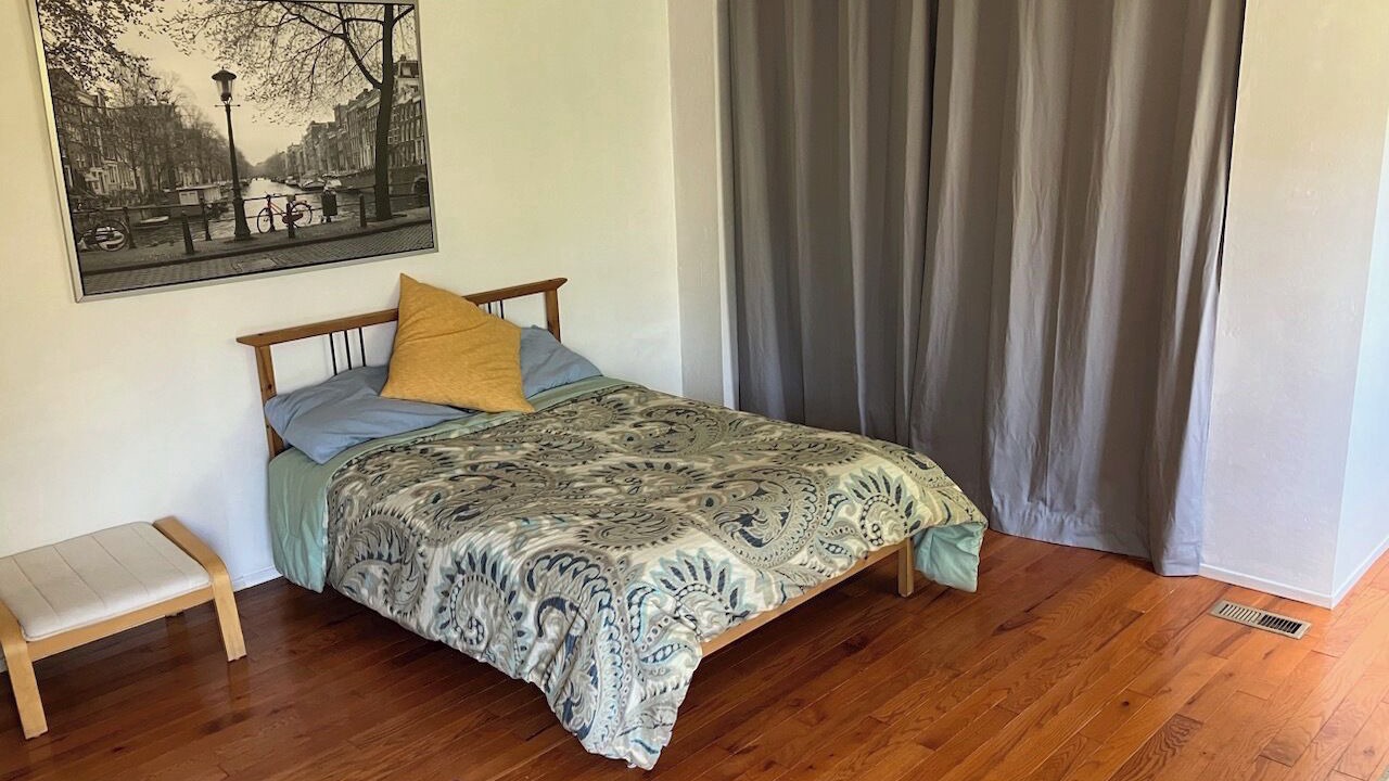 Photo of Bedroom in Richmond Annex