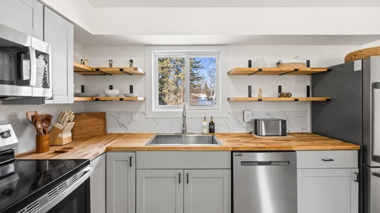 Photo of Kitchen in College