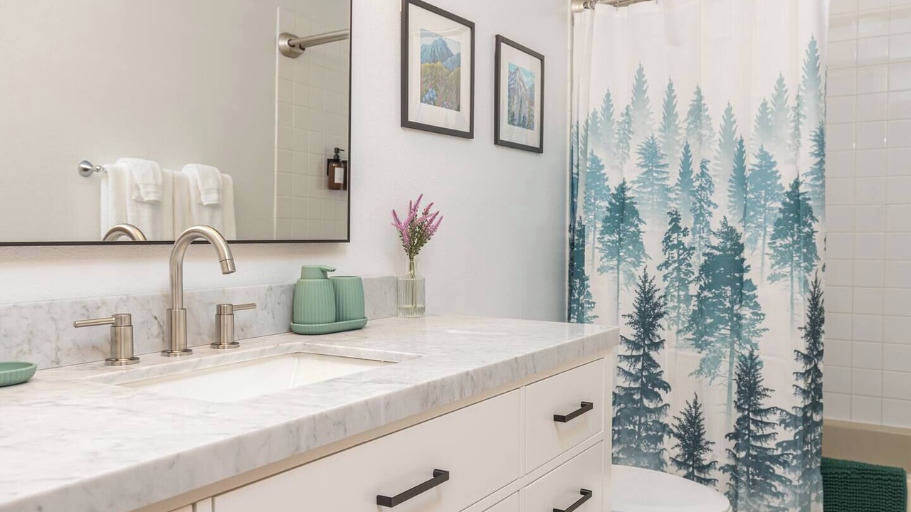 Photo of Bathroom in College