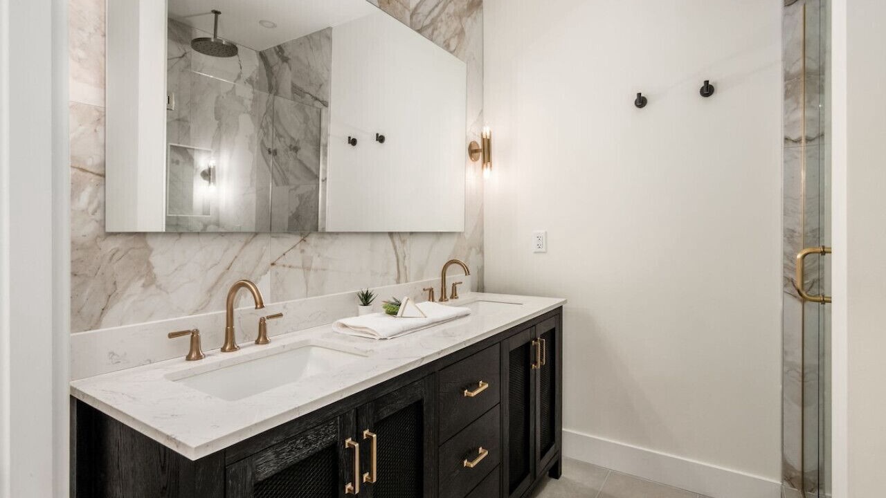 Photo of Bathroom in Near East Columbus