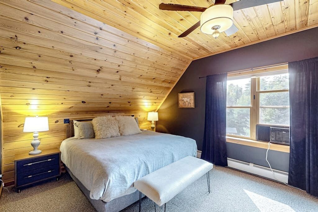 Photo of Bedroom in Rumford Center