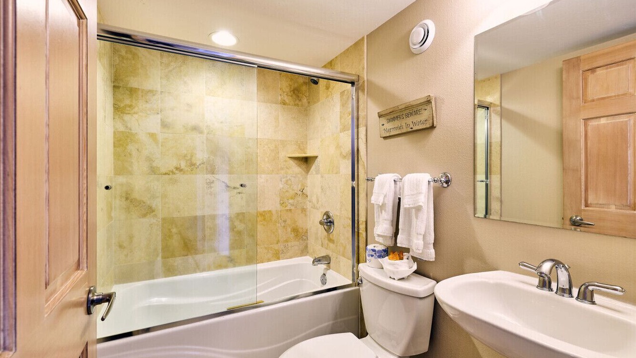 Photo of Bathroom in Homer