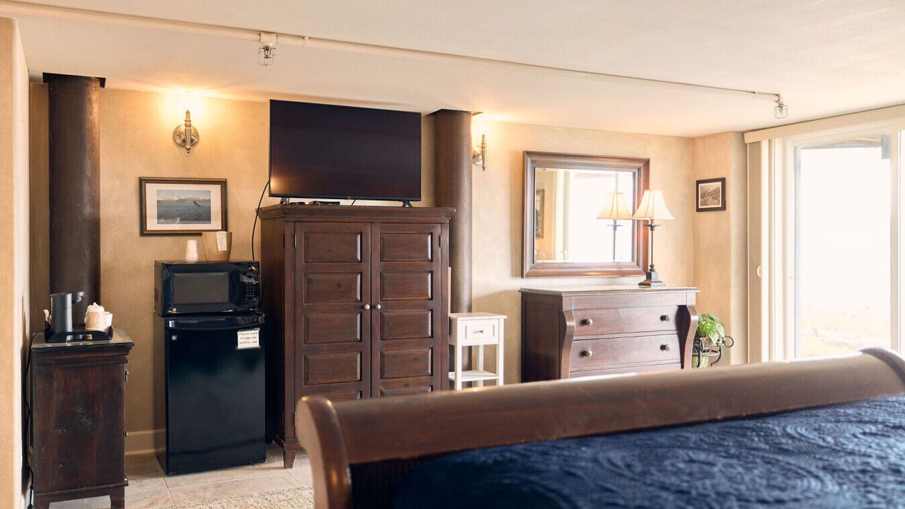 Photo of Bedroom in Homer