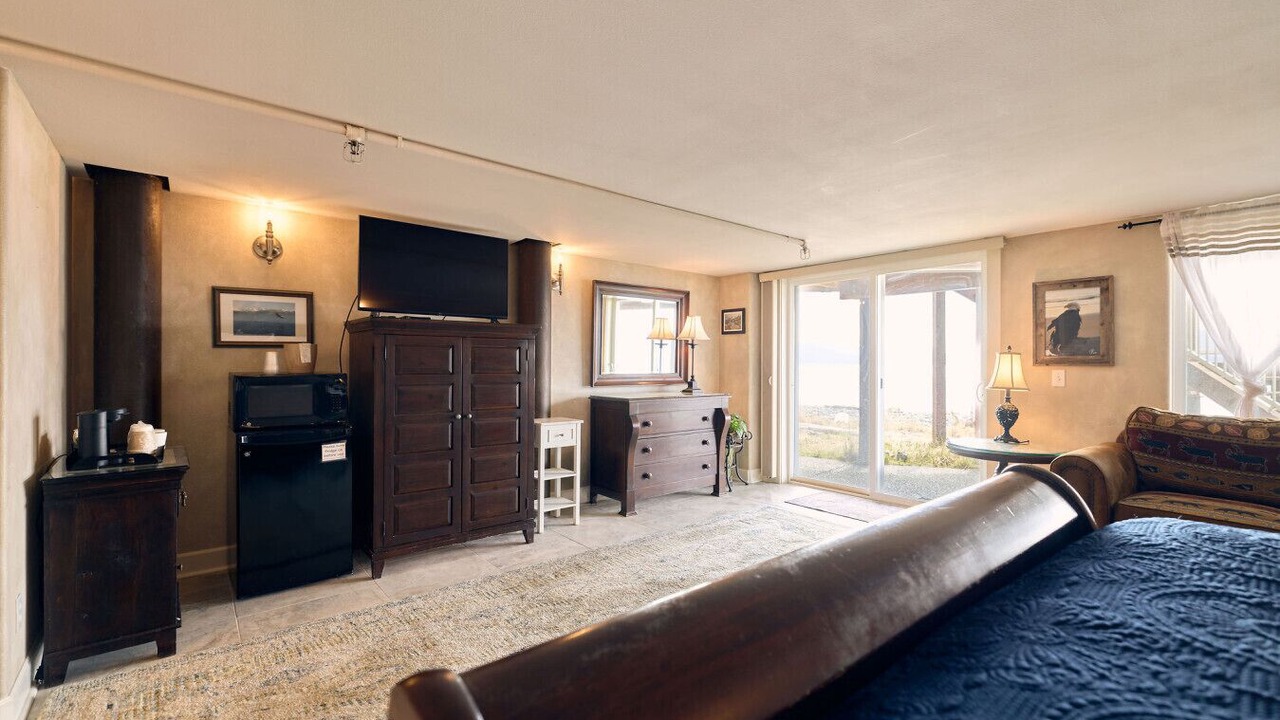 Photo of Bedroom in Homer