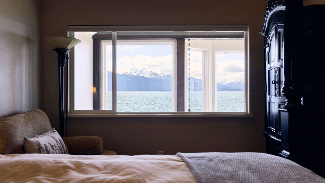 Photo of Bedroom in Homer