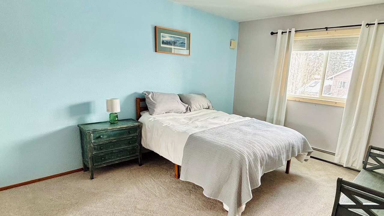 Photo of Bedroom in Kodiak