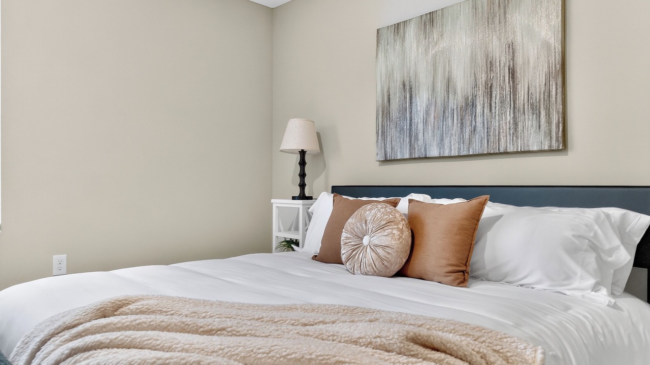 Photo of Bedroom in Lincoln Village