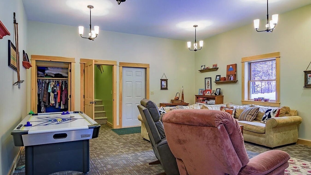 Photo of Livingroom in Carrabassett Valley