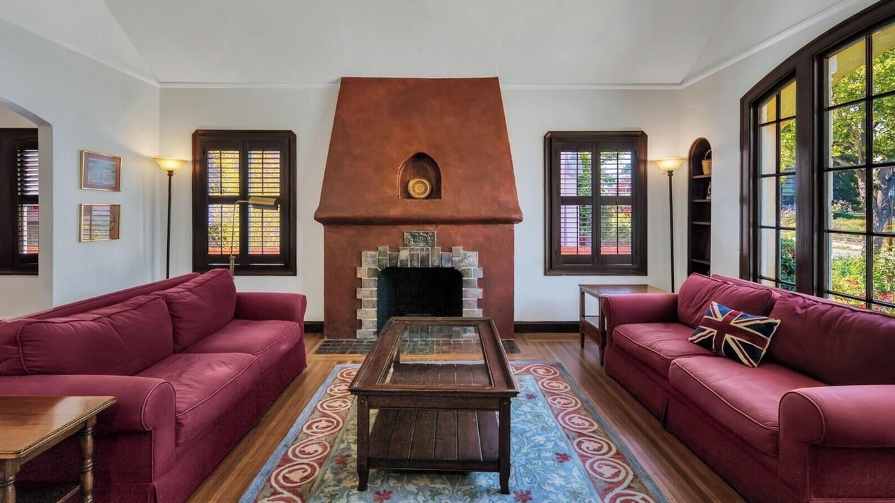 Photo of Livingroom in Alameda