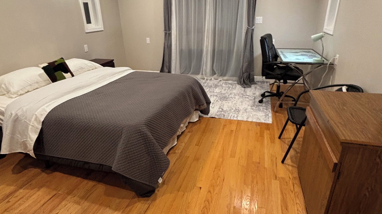 Photo of Bedroom in Outer Richmond