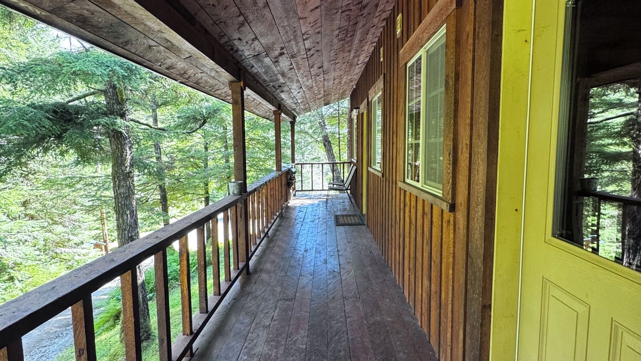 Photo of Patio Balcony in Thorne Bay