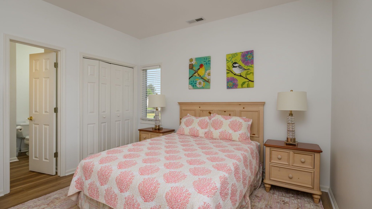 Photo of Bedroom in Cedar Neck
