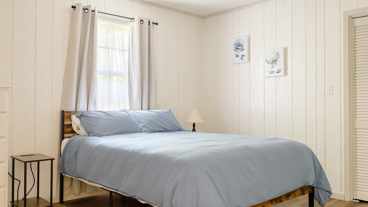 Photo of Bedroom in Omaha