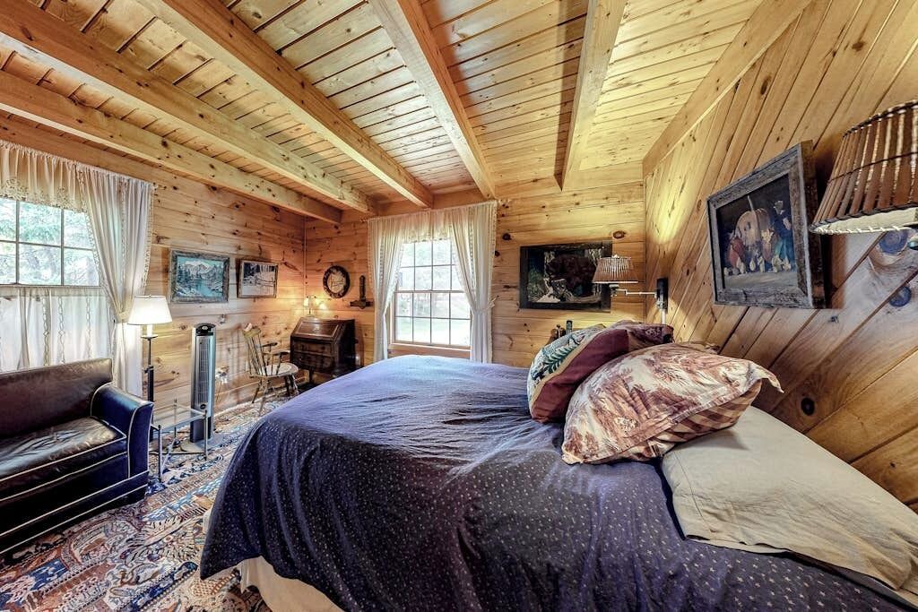 Photo of Bedroom in Northeast Somerset