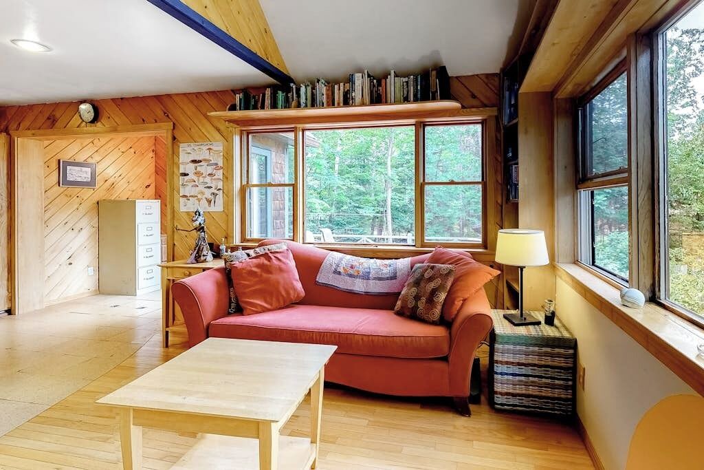 Photo of Livingroom in Northeast Somerset