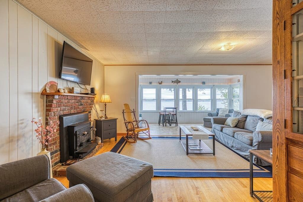 Photo of Livingroom in Greenville Junction